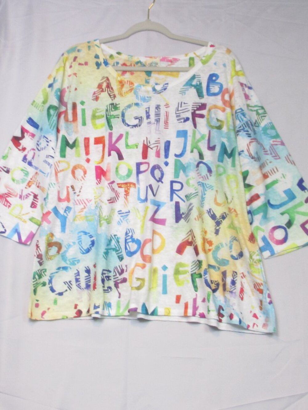 Et' Lois Watercolor Top Wearable Art - Size 1X Made In USA Alphabet Letter Print